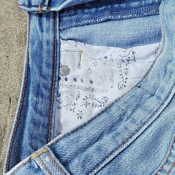 Upcycled FP Denim shorts - Picture 4 of 5